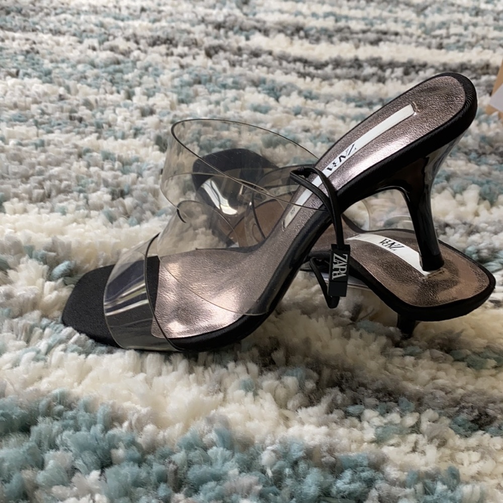 𝗡𝗪𝗧 𝗭𝗮𝗿𝗮 • High Heeled Vinyl Sandals - Picture 9 of 11